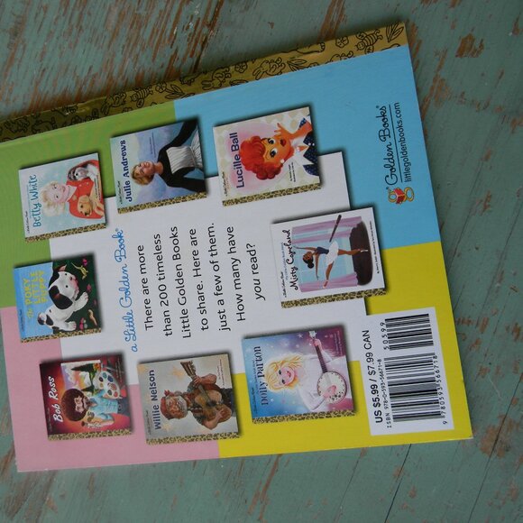 LOT OF 5 TAYLOR SWIFT MAGAZINE/BOOK LOT ERAS TOUR GUIDE LOVER FACTS GOLDEN - Picture 8 of 12